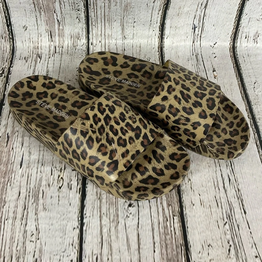 Steve Madden Sofi Leopard Print Slides Women’s Sz 6 PreLoved Sandals Pool Slides - Picture 1 of 7